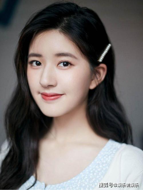 娱乐吃瓜女艺人被拉黑了,吃瓜女艺人被神秘拉黑，背后真相引人猜测”  第2张